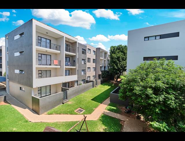 2 BEDROOM APARTMENT RENTED IN NORTH RIDING